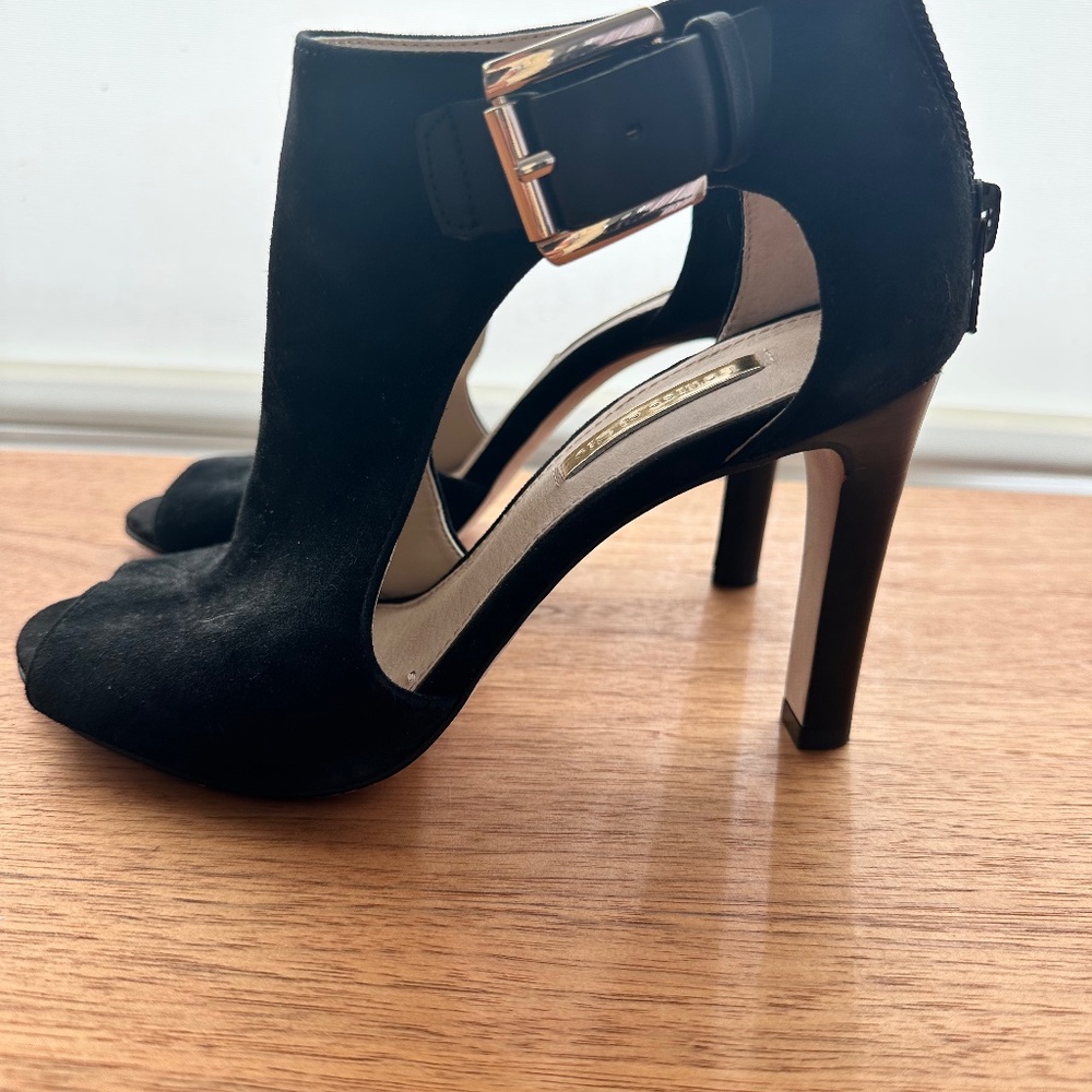 Louise et Cie Genuine Leather Sandals cutout peep toe Heels size 5